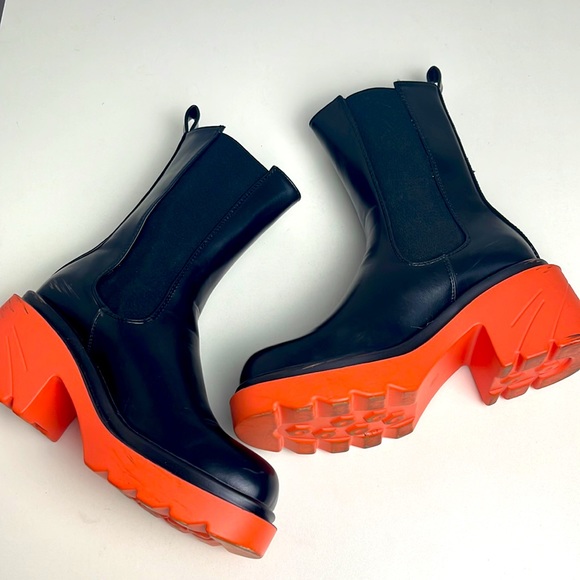 Super Trendy black ankle boot with orange sole women size 6.5. - Picture 17 of 17